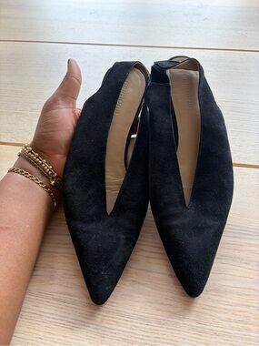Simons Black Suede Pointed V-Cut Flats